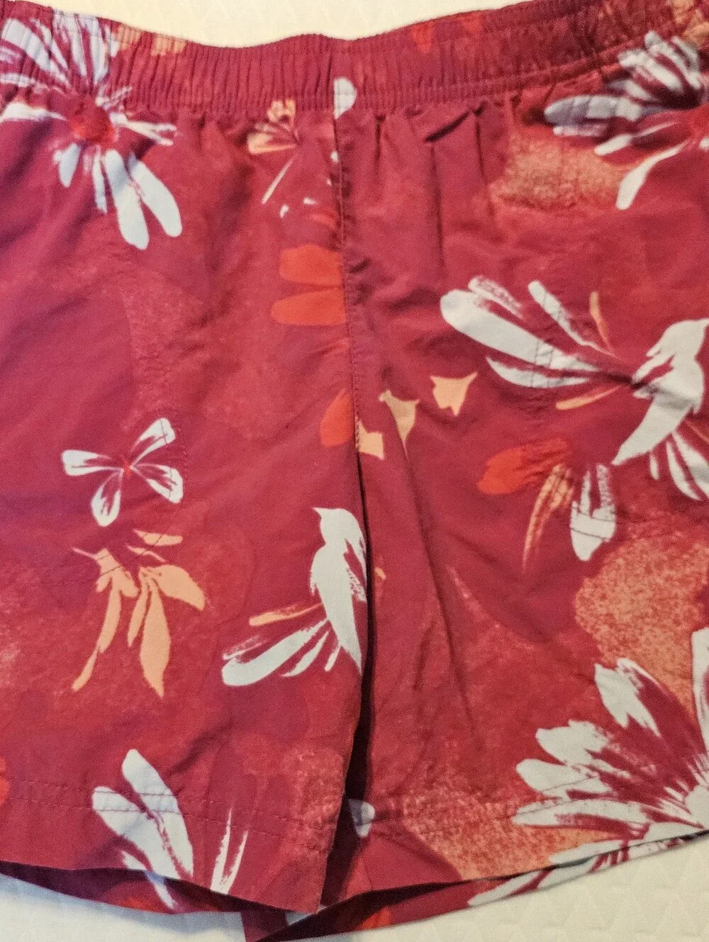 Columbia Sandy River II Printed Shorts Women Small Pink Floral Water Hiking 5 In